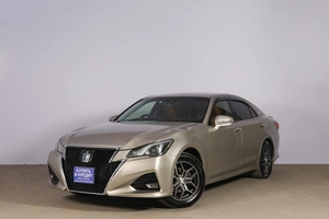 Седан Toyota Crown 2017 года, 3099000 рублей, Новосибирск