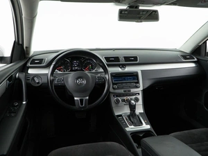 Седан Volkswagen Passat 2012 года, 1350050 рублей, Москва