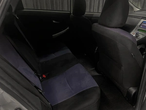 Лифтбек Toyota Prius 2015 года, 1420000 рублей, Красноярск