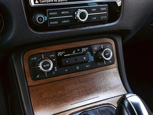 Внедорожник Volkswagen Touareg 2013 года, 2580000 рублей, Краснодар