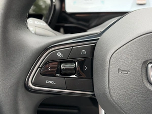 Внедорожник Geely Monjaro 2023 года, 3149000 рублей, Ижевск