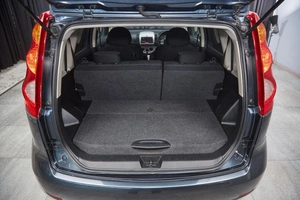 Хетчбэк Nissan Note 2012 года, 649000 рублей, Красноярск