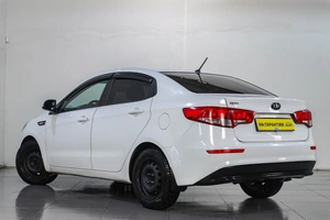 Седан Kia Rio 2015 года, 929000 рублей, Челябинск