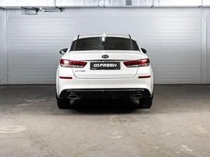 Седан Kia Optima 2018 года, 2127000 рублей, Ставрополь