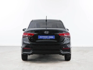 Седан Hyundai Solaris 2018 года, 1312444 рублей, Москва