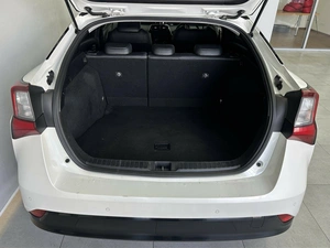 Лифтбек Toyota Prius 2019 года, 2150000 рублей, Красноярск