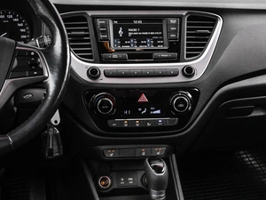 Седан Hyundai Solaris 2017 года, 1449000 рублей, Кирилловка