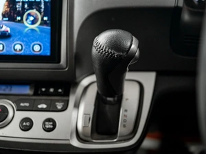 Минивэн Honda Stream 2013 года, 1275000 рублей, Красноярск