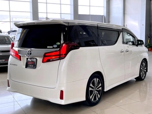Минивэн Toyota Alphard 2019 года, 4097000 рублей, Солонцы