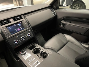 Внедорожник Land Rover Discovery 2017 года, 3900000 рублей, Красноярск