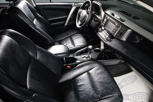 Внедорожник Toyota RAV4 2013 года, 2199000 рублей, Сургут