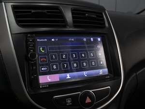 Седан Hyundai Solaris 2014 года, 990000 рублей, Омск