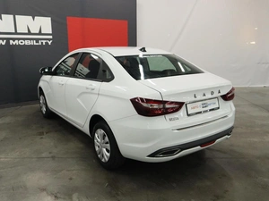 Седан ВАЗ (LADA) Vesta 2023 года, 1360000 рублей, Курск