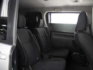 Минивэн Toyota Voxy 2014 года, 1730000 рублей, Омск