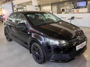 Седан Volkswagen Polo 2014 года, 915000 рублей, Орёл
