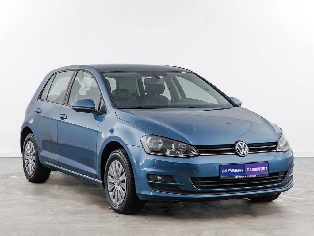 Хетчбэк Volkswagen Golf 2013 года, 1298999 рублей, Москва