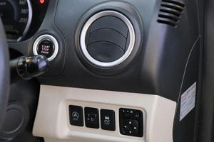 Хетчбэк Mitsubishi Mirage 2012 года, 789000 рублей, Омск