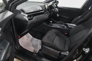 Внедорожник Toyota C-HR 2017 года, 2119000 рублей, Новокузнецк