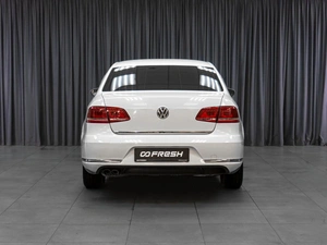 Седан Volkswagen Passat 2011 года, 888000 рублей, Тюмень