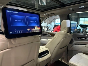Внедорожник Cadillac Escalade 2022 года, 10500000 рублей, Павловская Слобода