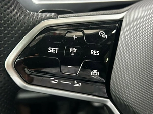 Внедорожник Volkswagen Tiguan 2021 года, 4495000 рублей, Красноярск