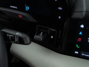 Седан Porsche Taycan 2021 года, 6498999 рублей, Москва