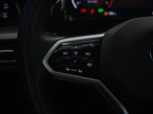Хетчбэк Volkswagen Golf 2022 года, 3198444 рублей, Москва