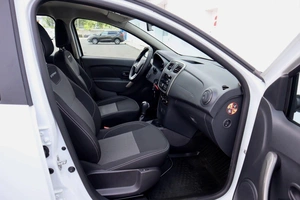Хэтчбек Renault Sandero 2022 года, 1380000 рублей, Брянск