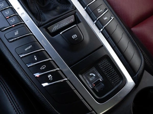 Внедорожник Porsche Macan S 2017 года, 4071000 рублей, Краснодар