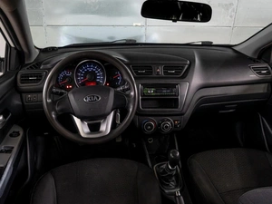 Хетчбэк Kia Rio 2013 года, 699000 рублей, Краснодар