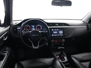 Седан Kia Rio 2021 года, 1697077 рублей, Москва