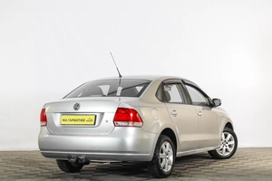 Седан Volkswagen Polo 2012 года, 689000 рублей, Тюмень