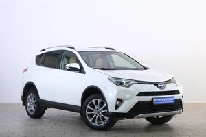 Внедорожник Toyota RAV4 2016 года, 2599000 рублей, Омск
