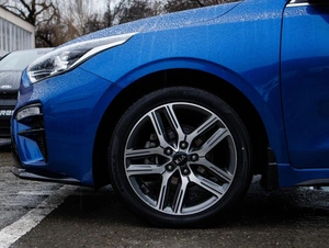 Седан Kia Cerato 2021 года, 2449000 рублей, Большой Сочи