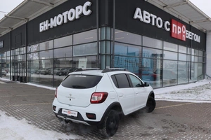 Хэтчбек Renault Sandero 2019 года, 1135000 рублей, Мирное