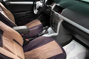Хетчбэк Opel Astra 2010 года, 469000 рублей, Сургут