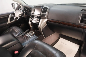 Внедорожник Toyota Land Cruiser 2012 года, 3749000 рублей, Челябинск