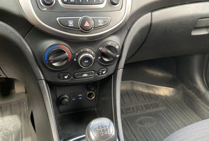 Седан Hyundai Solaris 2016 года, 1200000 рублей, Солонцы