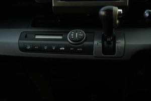 Минивэн Honda Freed 2010 года, 1039000 рублей, Омск