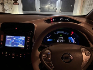 Хетчбэк Nissan Leaf 2012 года, 550000 рублей, Красноярск