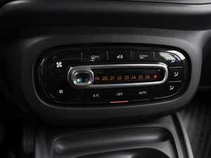 Хетчбэк Smart Fortwo 2018 года, 860000 рублей, Краснодар