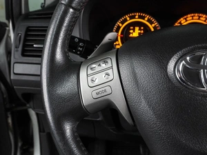 Хетчбэк Toyota Auris 2008 года, 799000 рублей, Воронеж