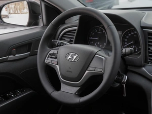 Седан Hyundai Elantra 2016 года, 1069000 рублей, Волгоград