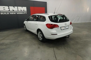 Универсал Opel Astra 2012 года, 995000 рублей, Курск