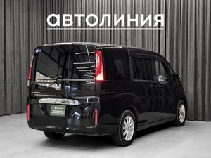 Минивэн Honda Stepwgn 2016 года, 1620000 рублей, Красноярск