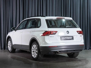 Внедорожник Volkswagen Tiguan 2019 года, 2349000 рублей, Волгоград
