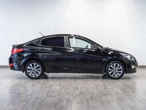 Седан Hyundai Solaris 2015 года, 1299000 рублей, Саратов