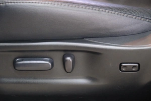 Внедорожник Toyota Venza 2013 года, 2379000 рублей, Омск