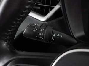 Седан Toyota Corolla 2020 года, 1919000 рублей, Тюмень