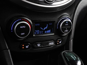 Хетчбэк Hyundai Solaris 2015 года, 980000 рублей, Воронеж